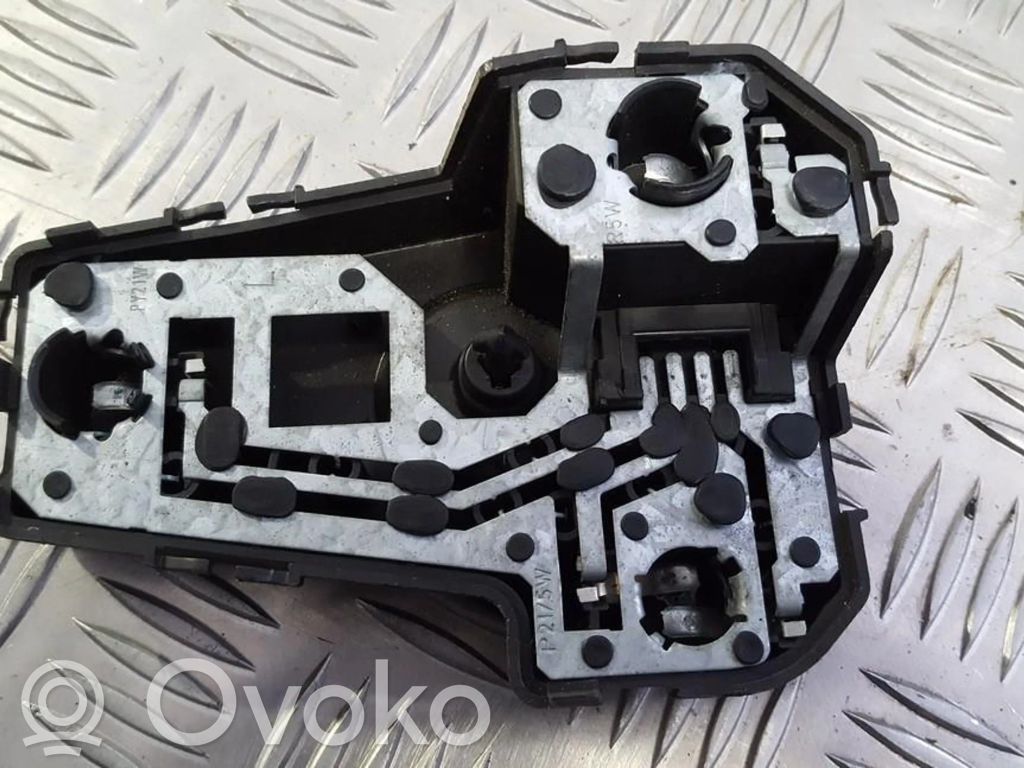 Takavalon polttimon suojan pidike   95VW13N004DA,962603,95VW13N004DA,962603