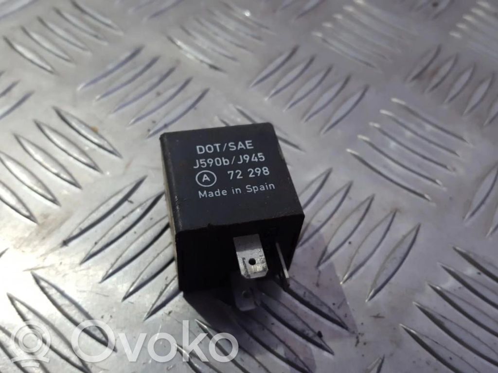 Volkswagen Polo III 6N 6N2 6NF Inne przekaźniki 