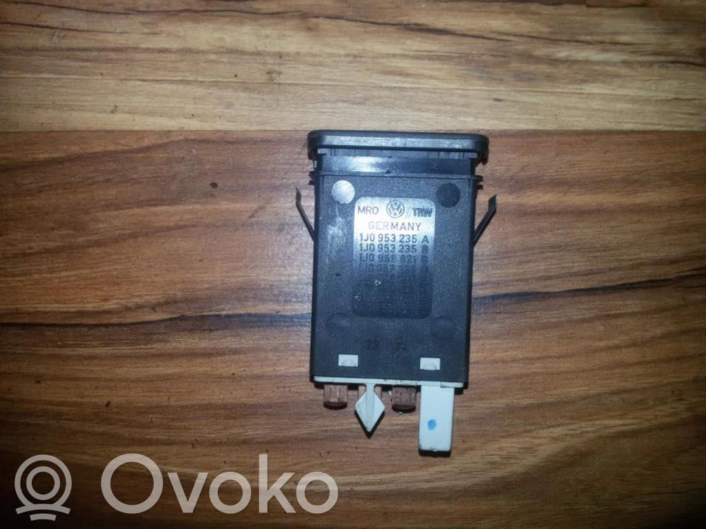 Volkswagen Golf IV Interruttore luci di emergenza