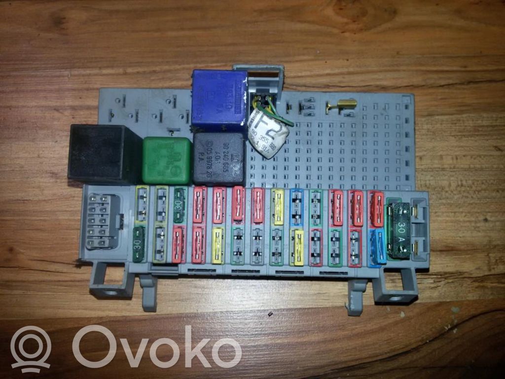 Opel Astra F Fuse box set 