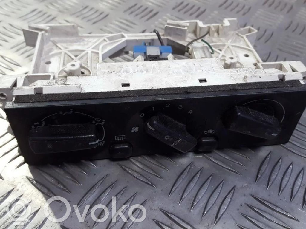 Mitsubishi Space Wagon Unitate control climatizare 