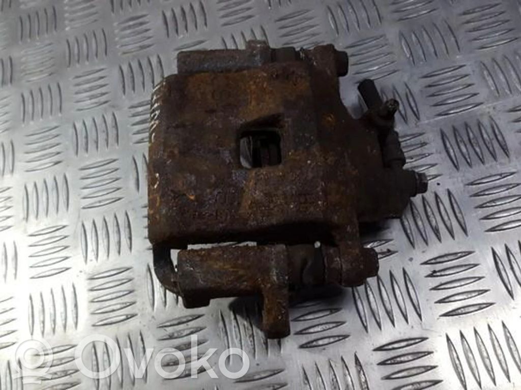 Caliper de freno delantero