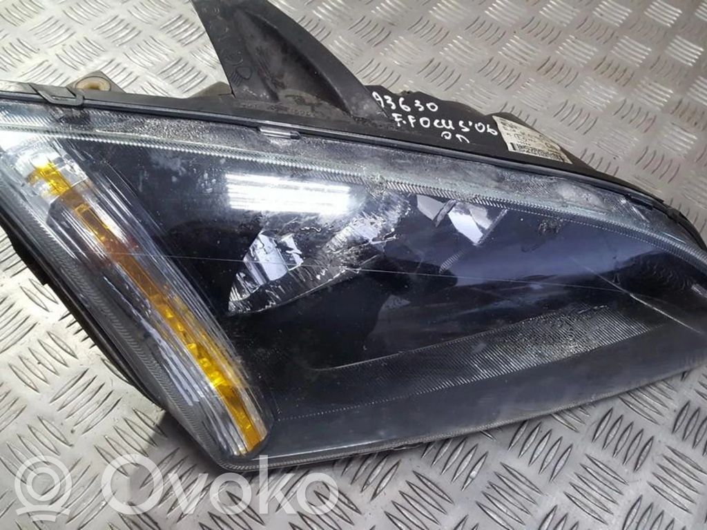 Ford Focus Scheinwerfer 
