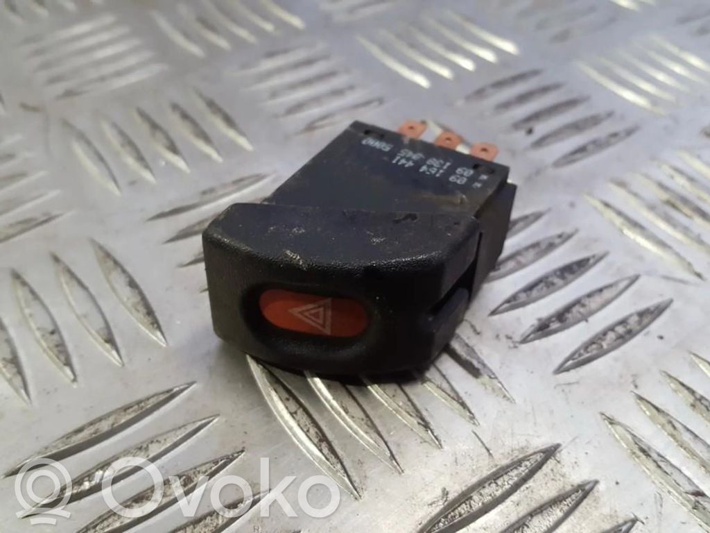 Opel Combo B Botón interruptor de luz de peligro 