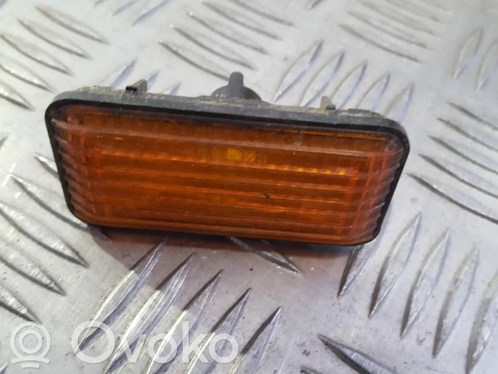Volkswagen PASSAT B3 Seitenblinker 