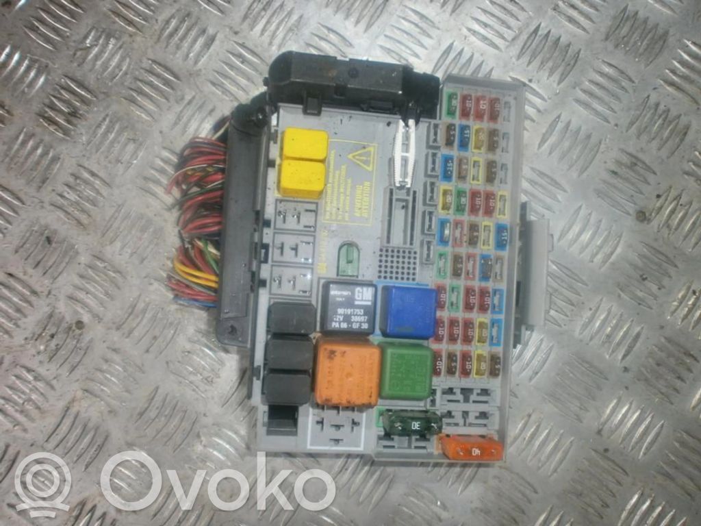 Opel Zafira A Set scatola dei fusibili