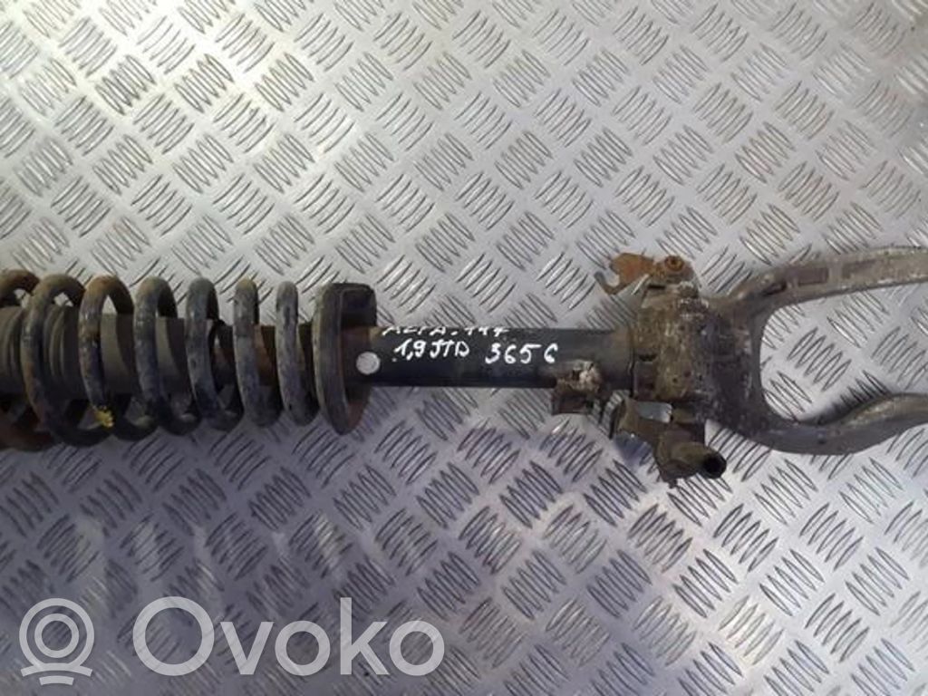 Alfa Romeo 147 Amortyzator przedni 
