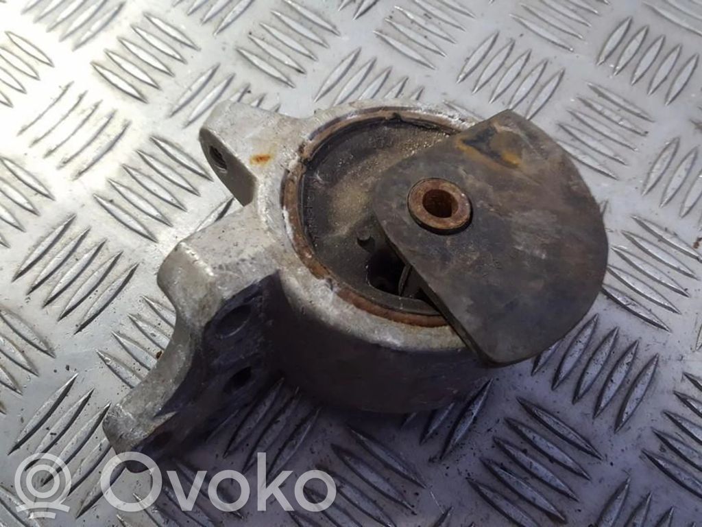 Nissan Almera Engine mount bracket 