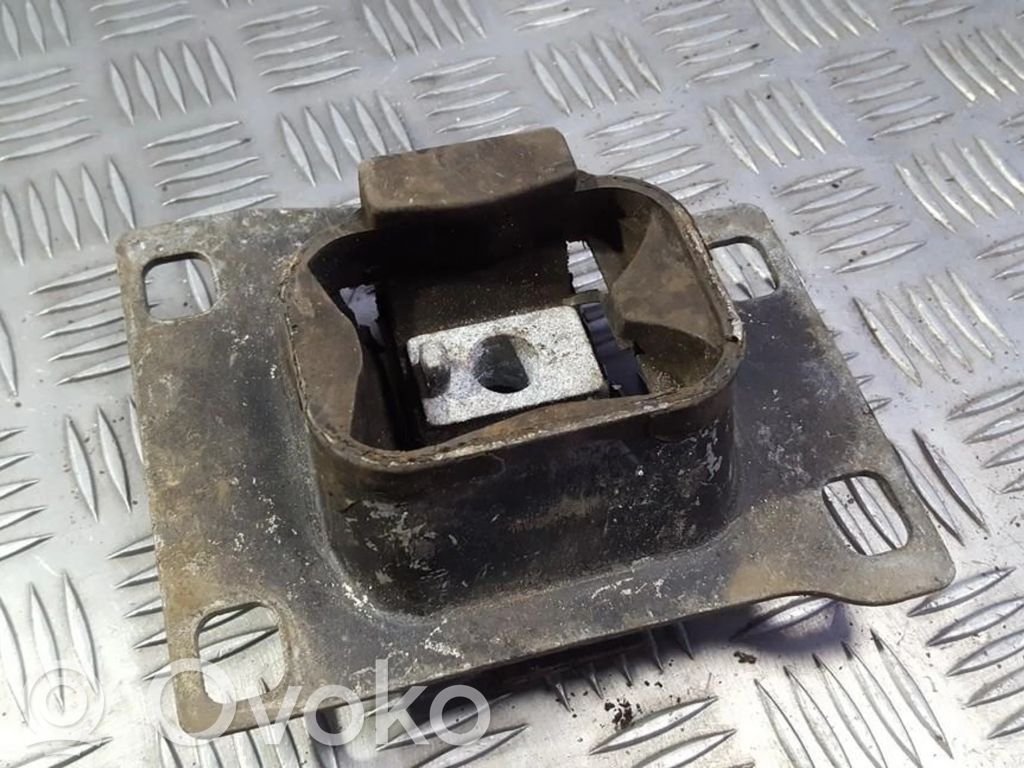 Ford Focus Dzinēja spilvens 
