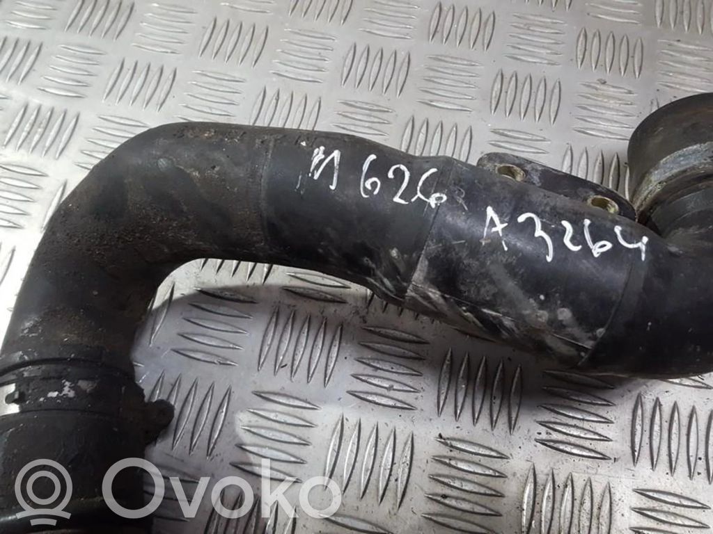 Mazda 626 Välijäähdyttimen letku 