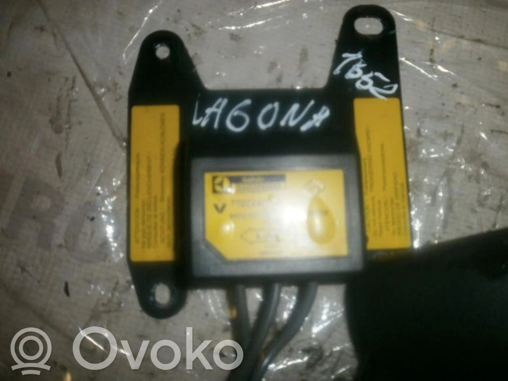 Renault Laguna I Airbag control unit/module 