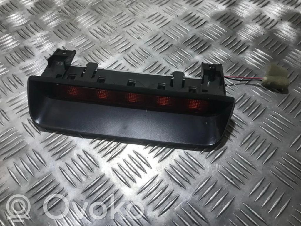 Daewoo Tacuma Third/center stoplight 