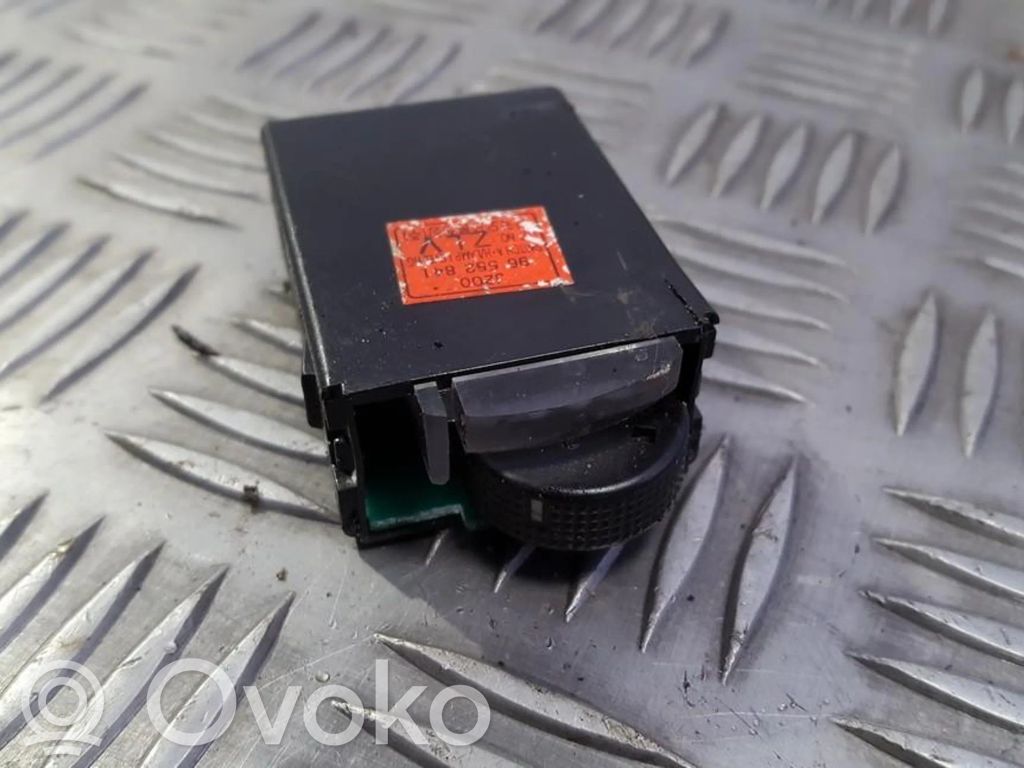 Bouton commande réglage hauteur de phares   96552841,96552841