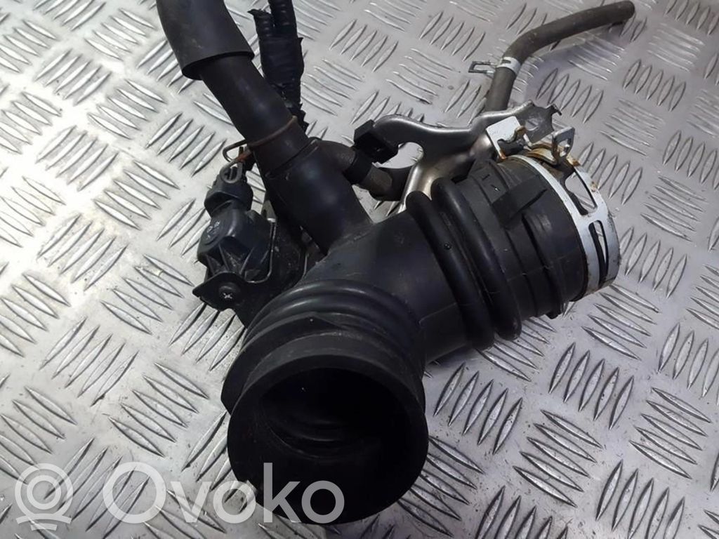Toyota Yaris Conductă/furtun admisie aer 