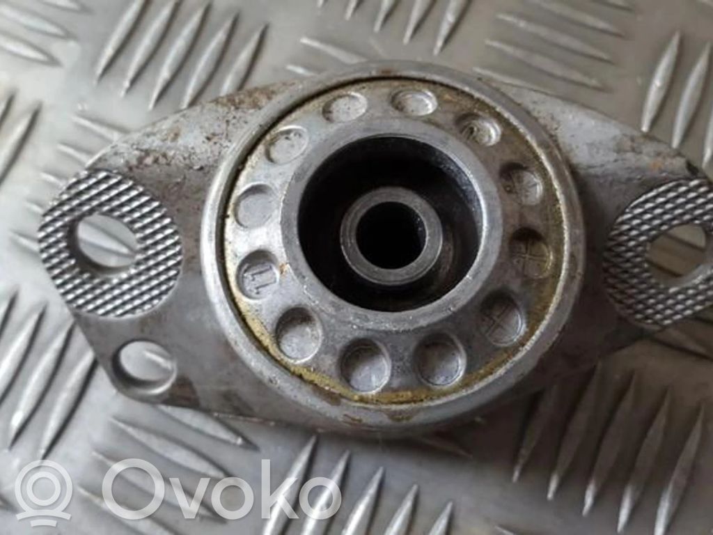Volkswagen Polo Mocowanie sprężyny amortyzatora 