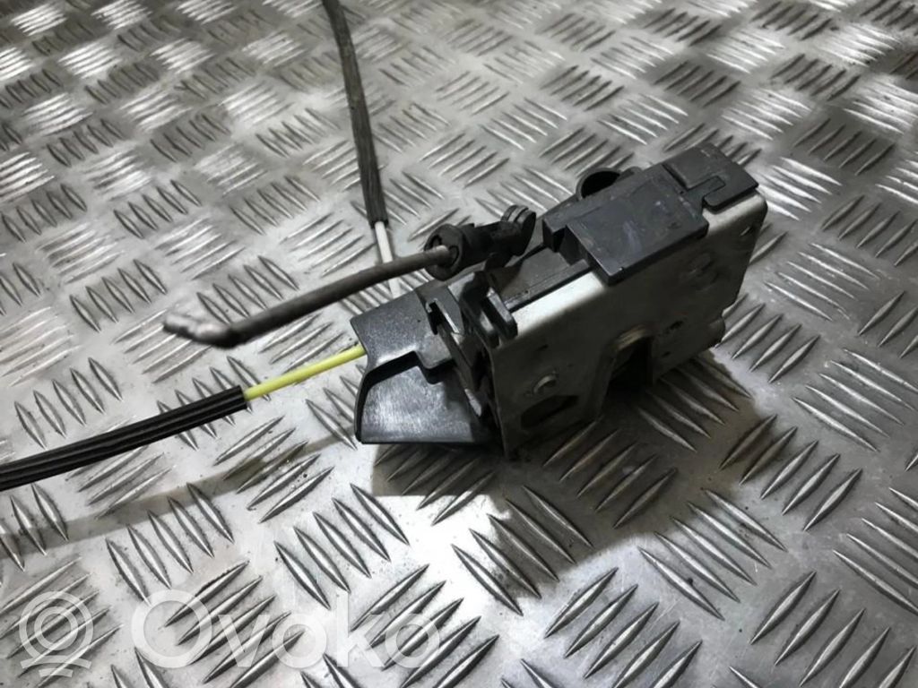 Serrure de porte arrière   8D0839015A,8D0839015A