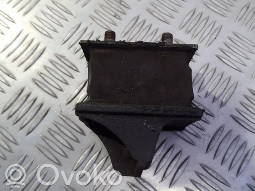 Mercedes-Benz Sprinter W901 W902 W903 W904 Suport tampon motor 