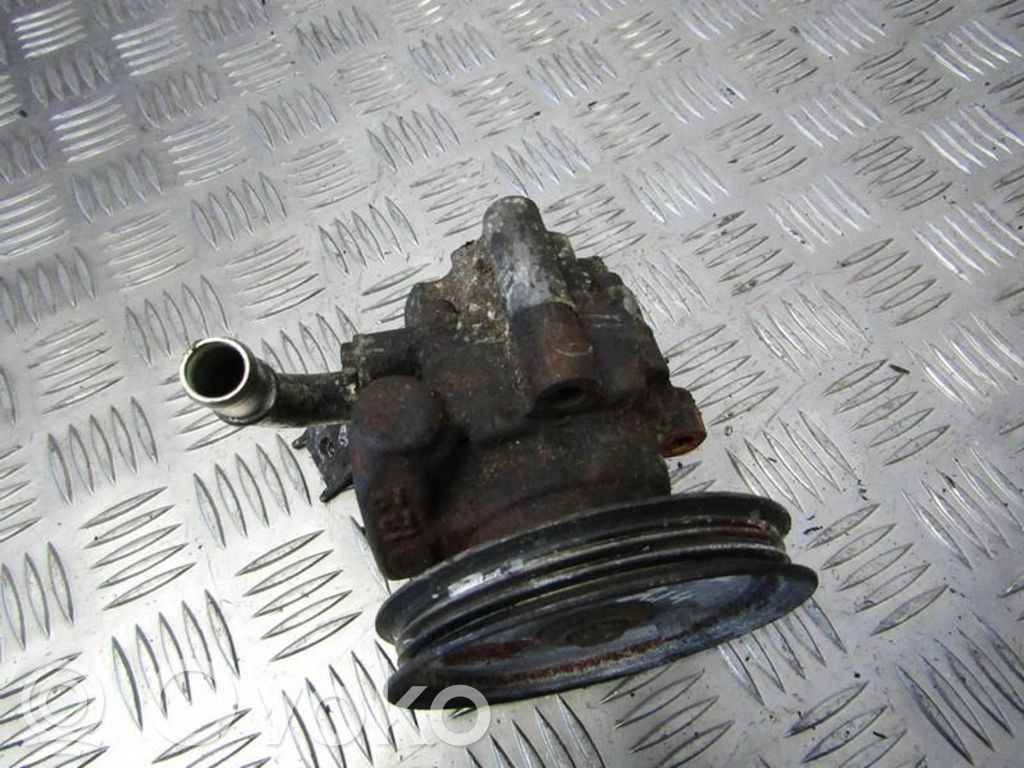 Pompa servosterzo   QVB100690,QVB100690