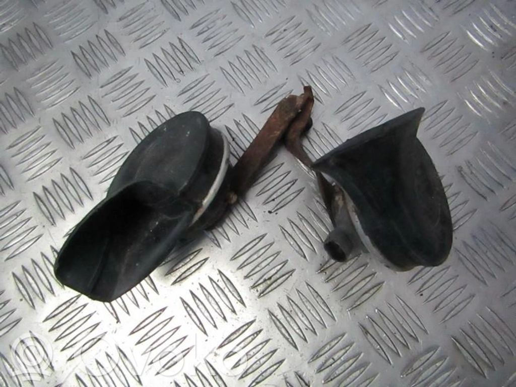 Señal acústica   4361952,4433750,4361952,4433750,4441099