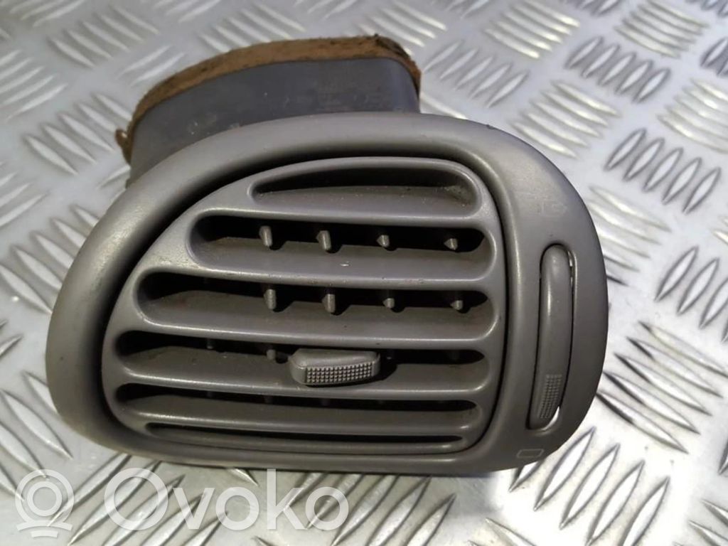 Peugeot 206 Grilă ventilație/ramă laterală bord 