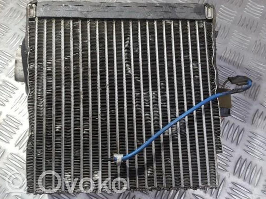 Mitsubishi Carisma Radiateur condenseur de climatisation 