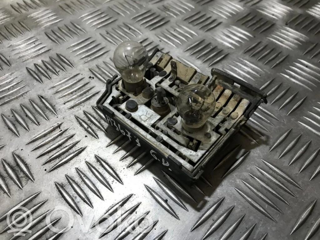 Audi 80 90 S2 B4 Suport becuri lampă spate 
