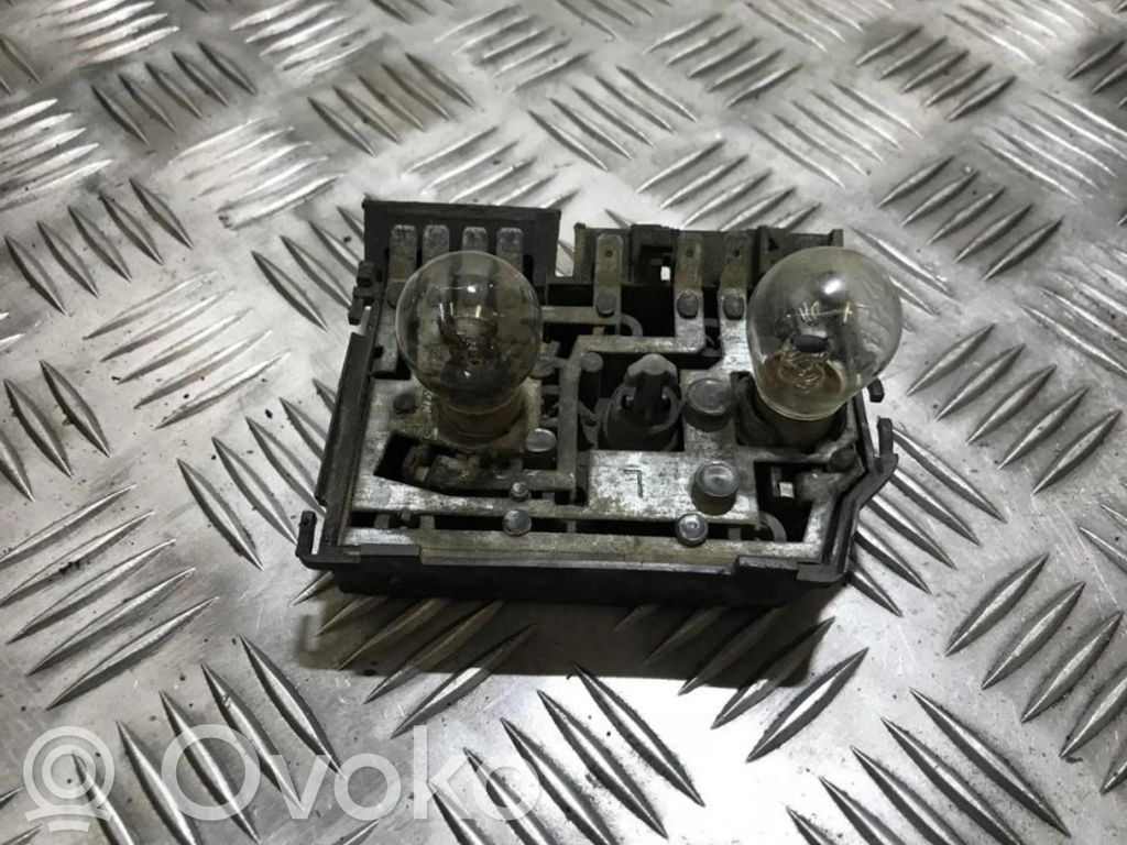 Audi 80 90 S2 B4 Suport becuri lampă spate 