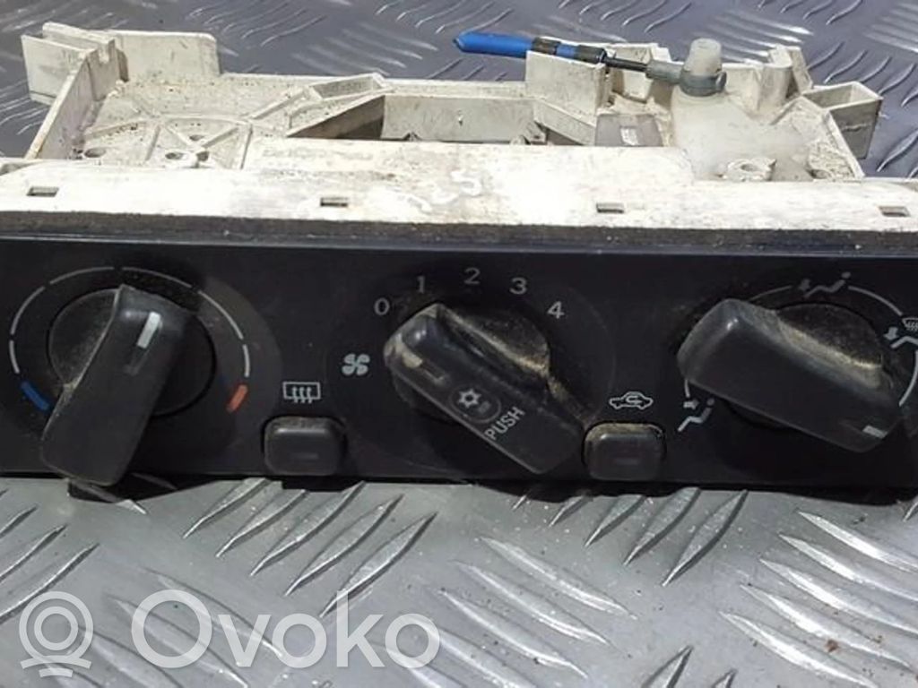 Mitsubishi Space Star Panel klimatyzacji 