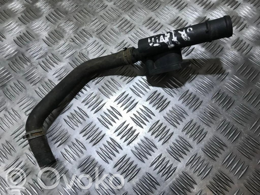 Volkswagen PASSAT B5 Tubo flessibile del liquido di raffreddamento del motore