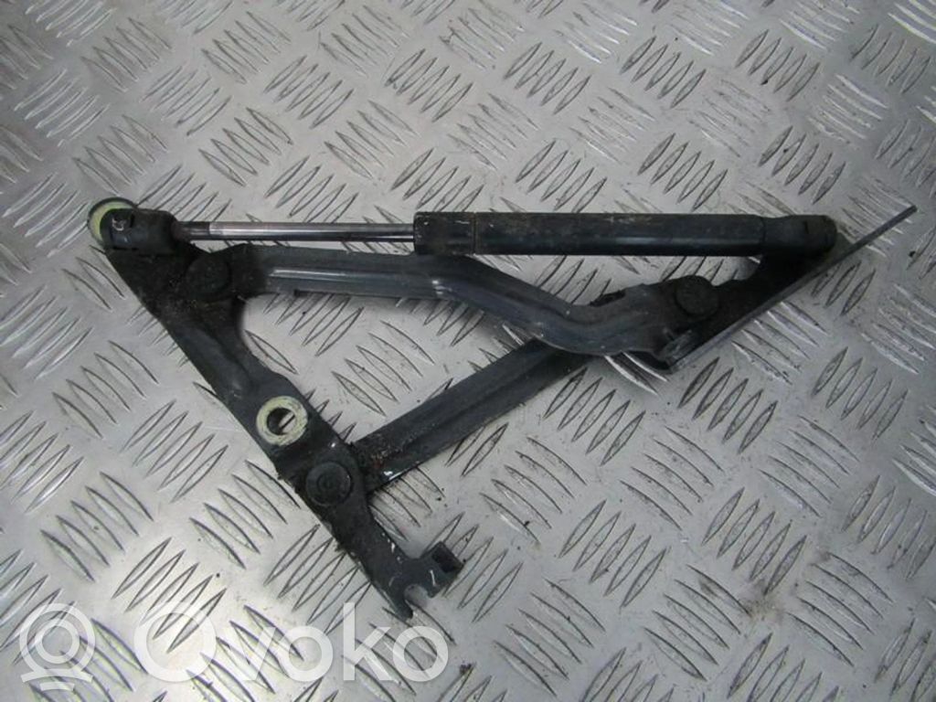Mazda 6 Tailgate/trunk/boot hinge 