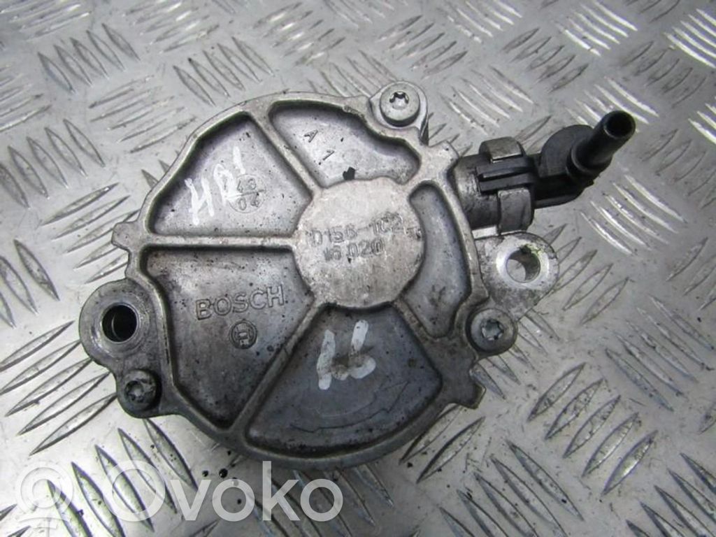 Peugeot 307 Bomba de vacío 