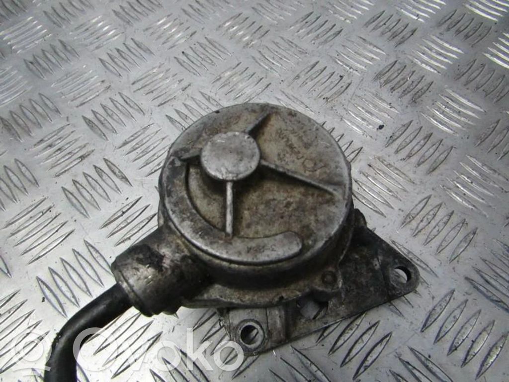 Peugeot 406 Vacuum pump 
