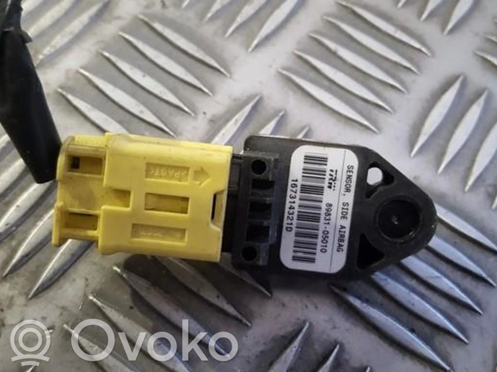 Toyota Avensis T250 Senzor impact/declanșare airbag 