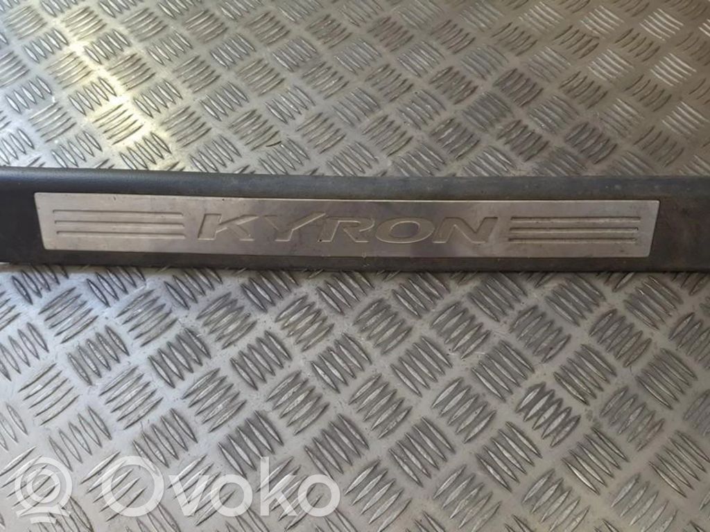 SsangYong Kyron Garniture marche-pieds avant
