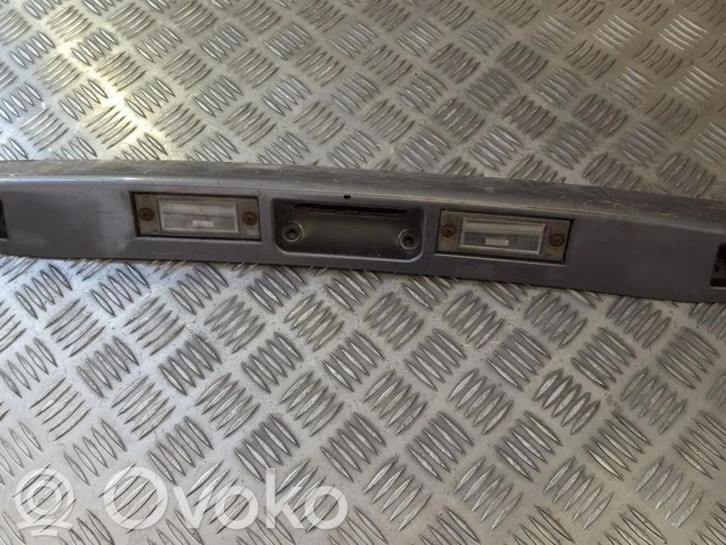 Chrysler Voyager Listwa oświetlenie tylnej tablicy rejestracyjnej 
