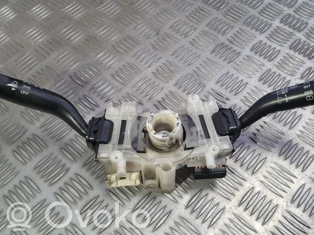 Mazda 323 F Commodo, commande essuie-glace/phare 
