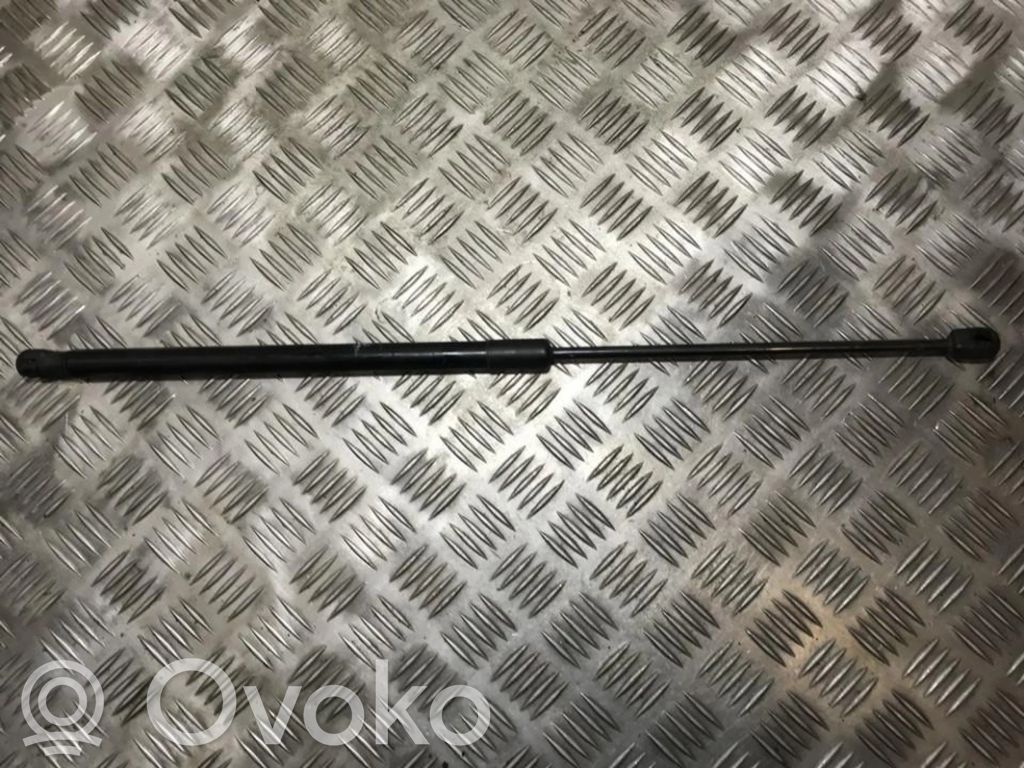 Skoda Octavia Mk1 (1U) Siłownik maski przedniej 