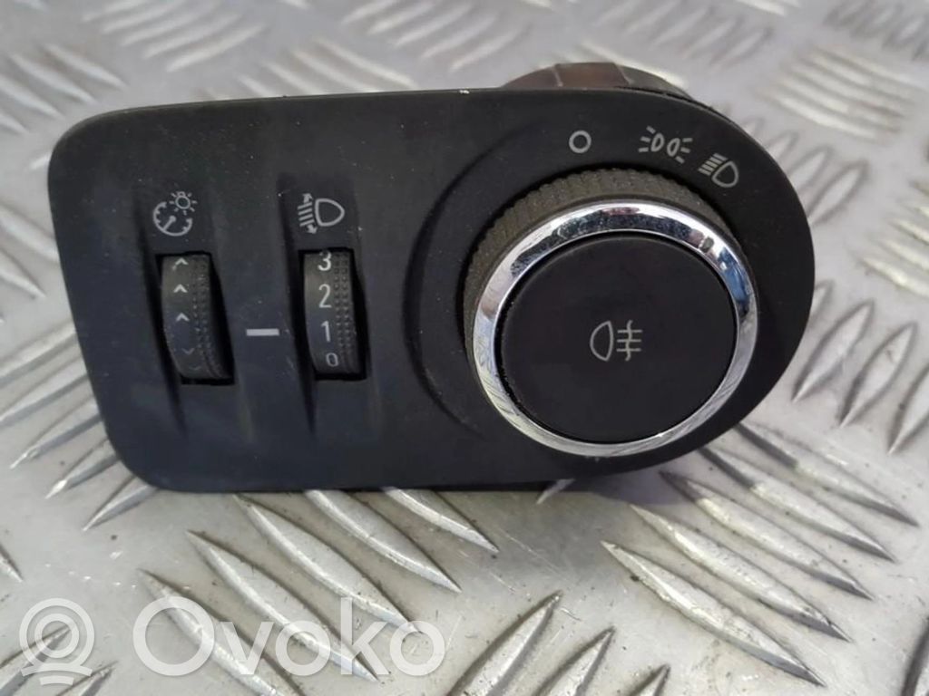 Opel Corsa D Comutator control nivel faruri 