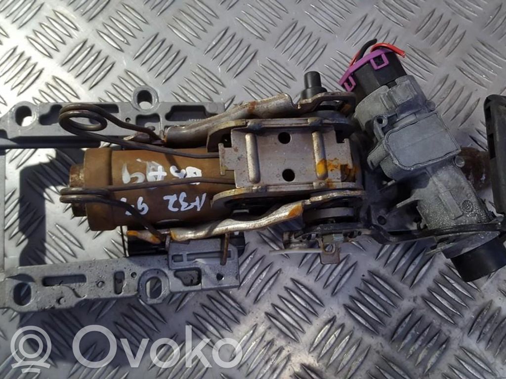 Volkswagen PASSAT B5.5 Lenksäule 