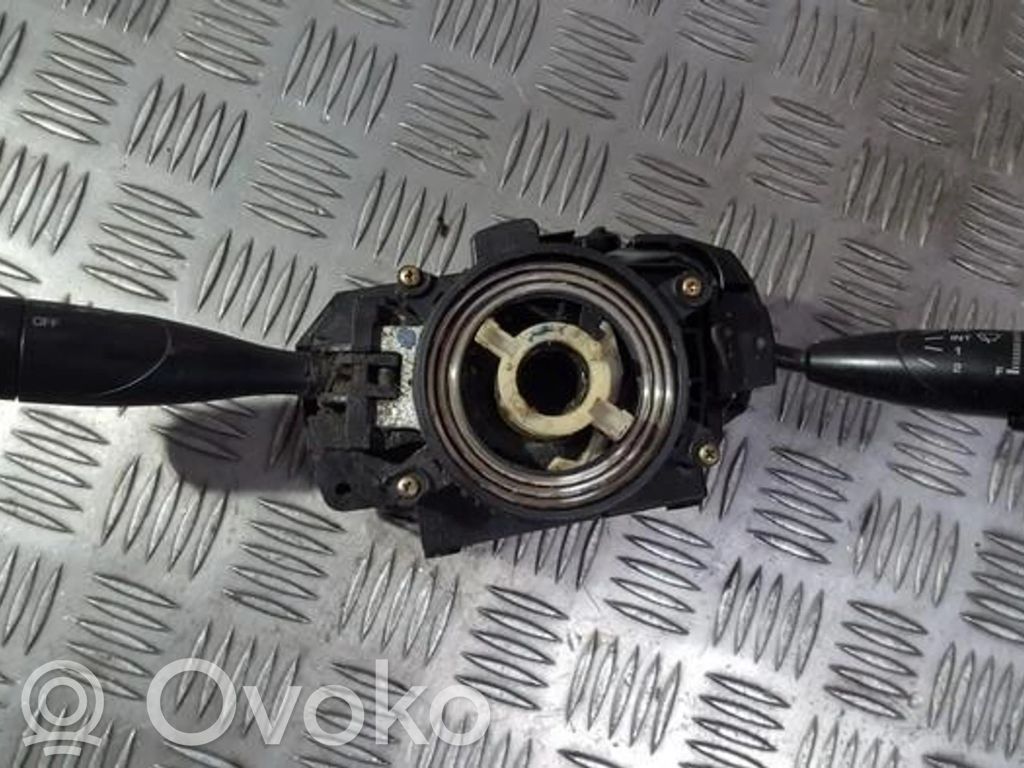 Mazda 323 Commodo, commande essuie-glace/phare 