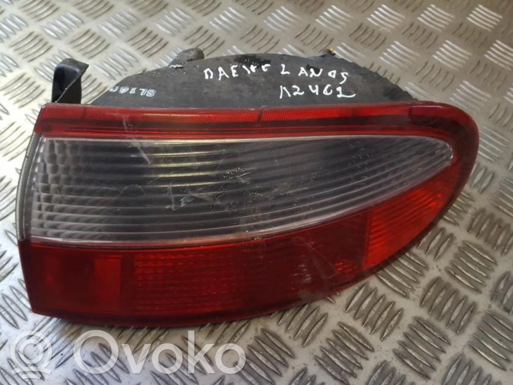 Lampa tylna
