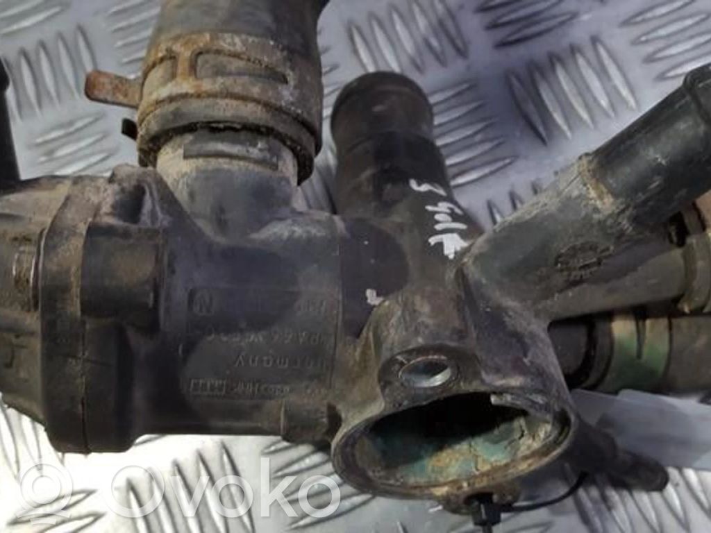 Volkswagen Golf III Tubo flessibile del liquido di raffreddamento del motore 