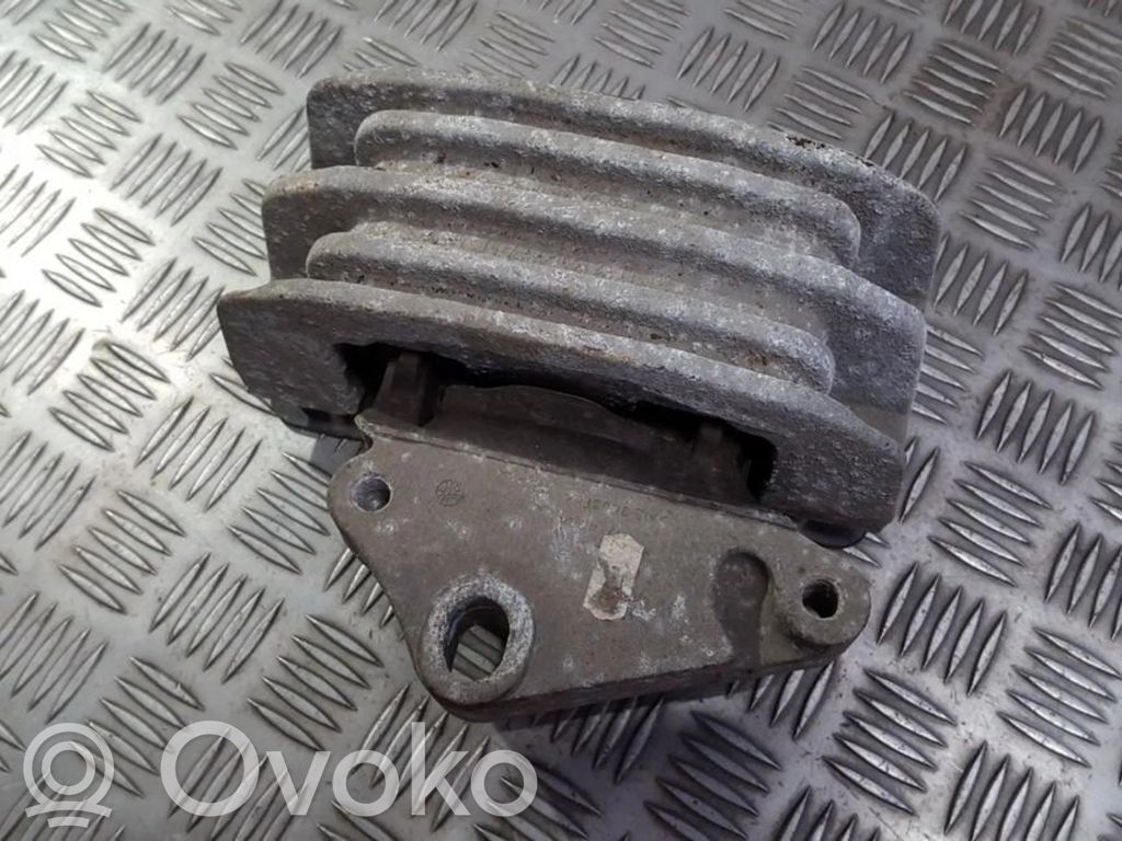 Wspornik / Mocowanie silnika   3C117M124AD,3C117M124AD,3C117M124AD,3C117M124AD