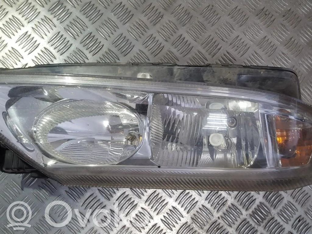 Phare frontale   8200002847,89004686,8200002847,89003522,89004686