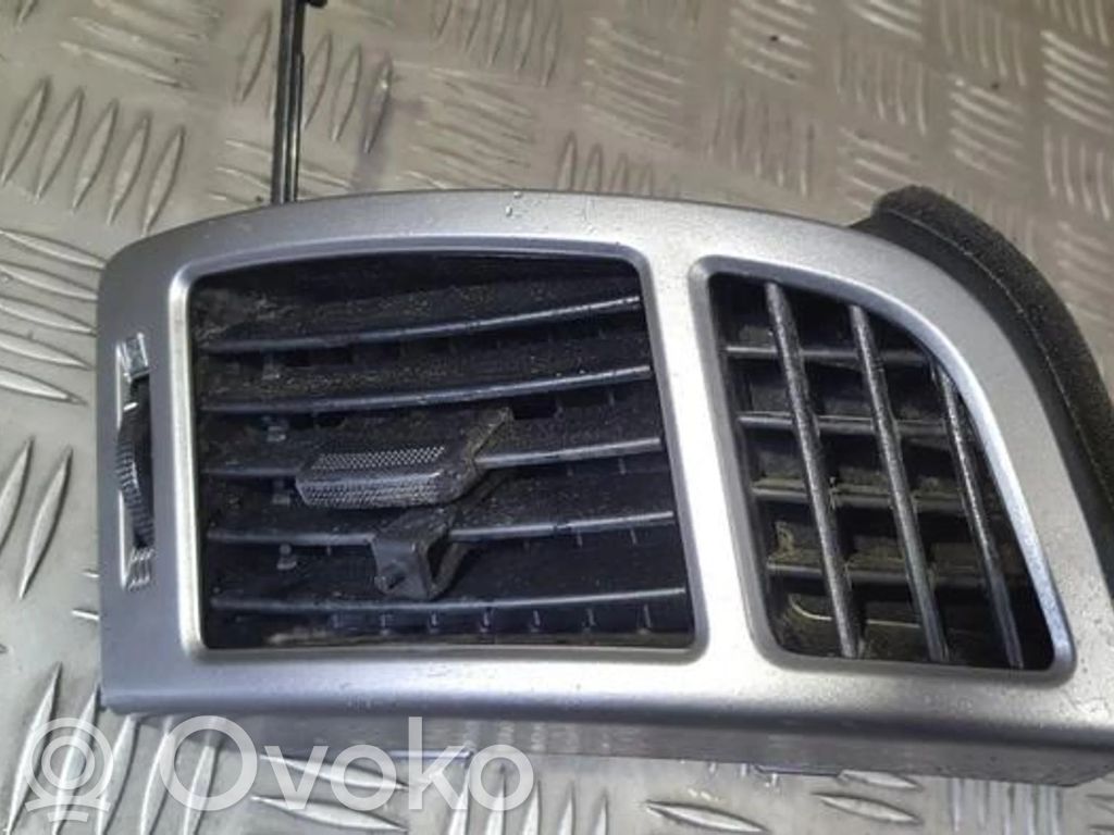Hyundai i20 (PB PBT) Garniture, panneau de grille d'aération latérale 