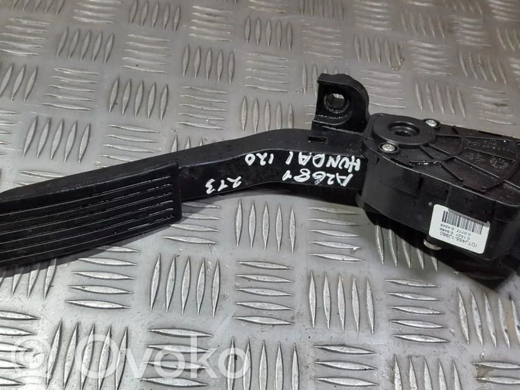 Hyundai i20 (PB PBT) Pedale dell’acceleratore 