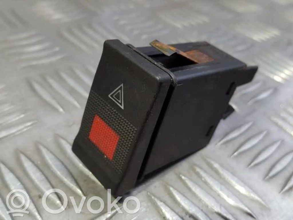 Botón interruptor de luz de peligro   4A0941509A,4A0941509A