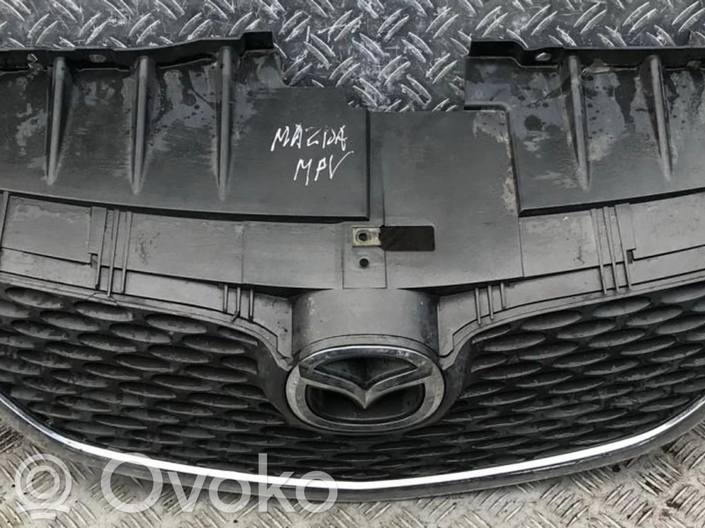 Mazda MPV Rejilla delantera 