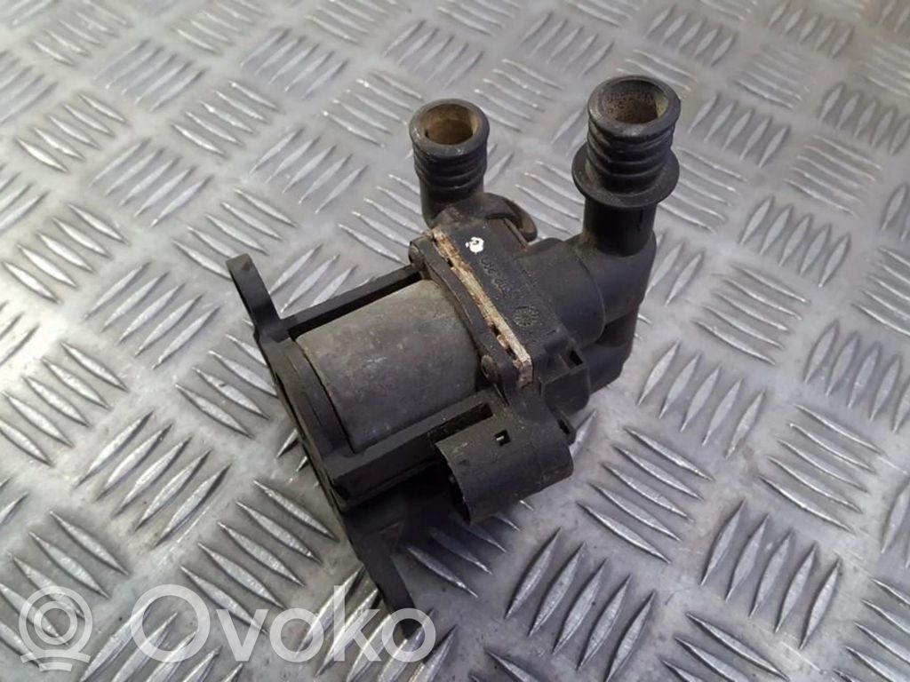 BMW 5 E34 Supapă control încălzitor lichid răcire 