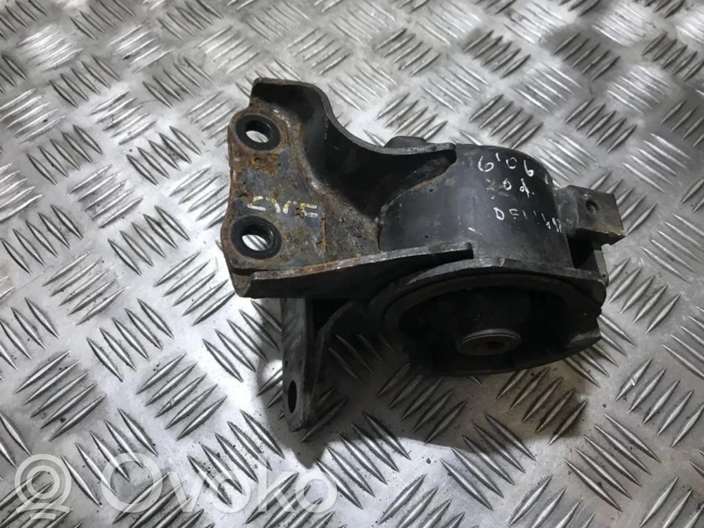 Engine mount bracket